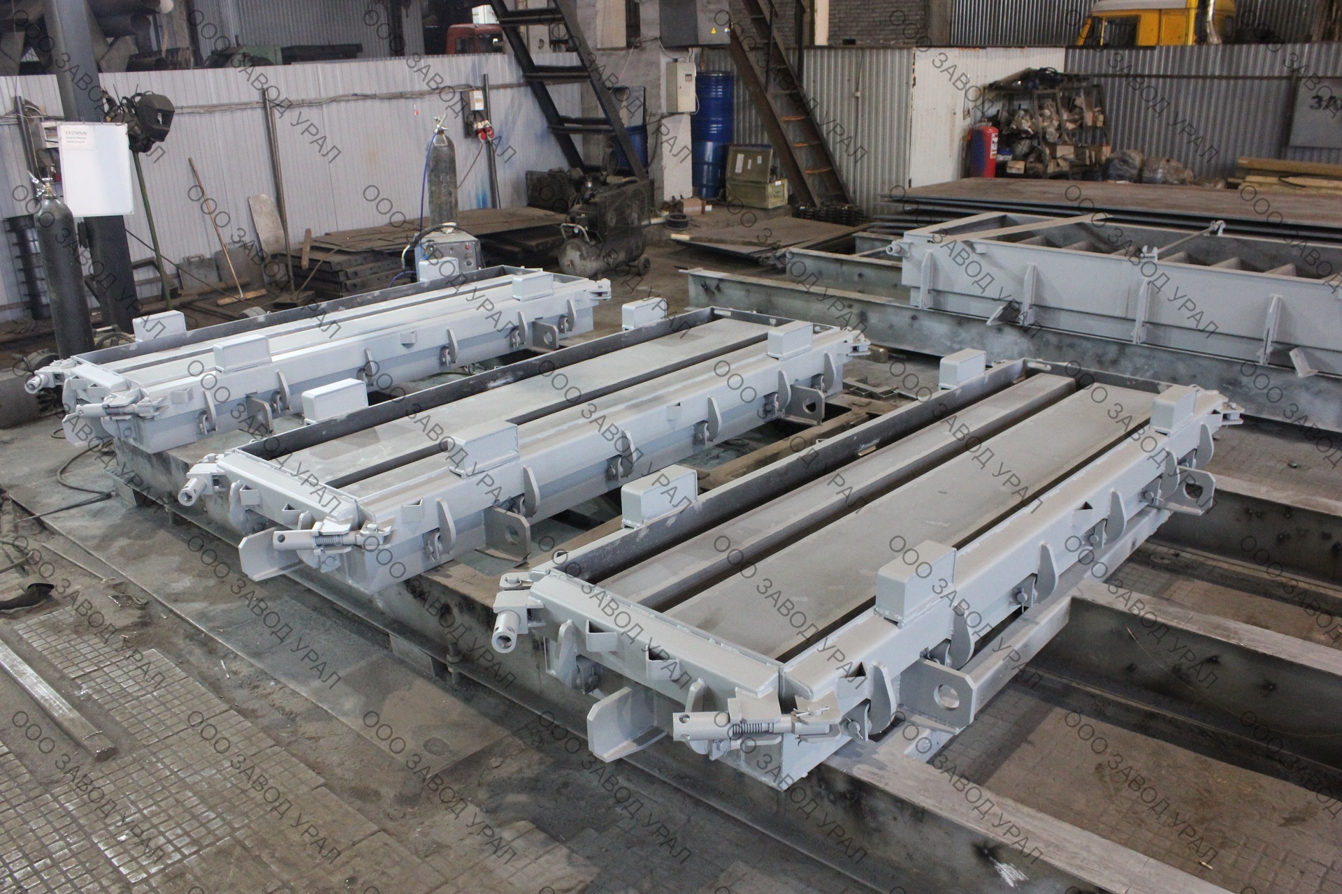 Произведен и отгружен комплект металлоформ для производства вентиляционных блоков.